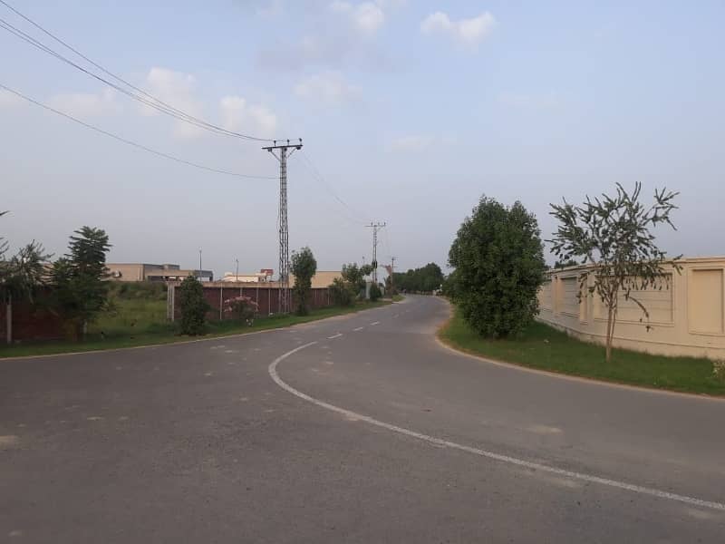 A 5 Kanal Residential Plot In Lahore Is On The Market For sale 3