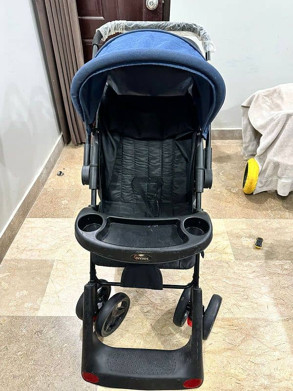 baby stroller by tinnes. 4