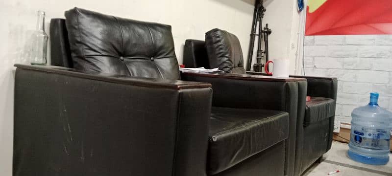 Executive Sofa set 1