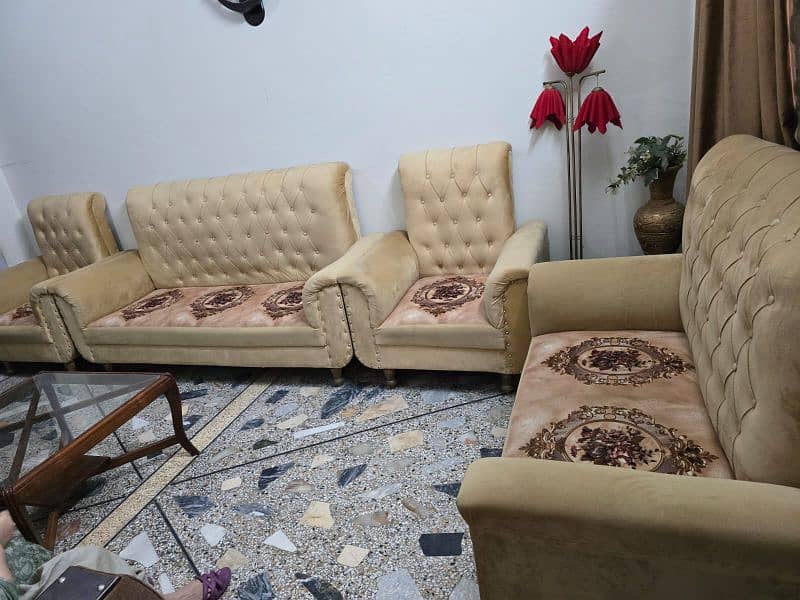 7 seater sofa set. condition new 10/10 3