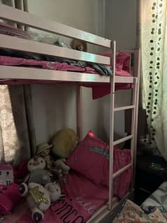 Kids bunk bed