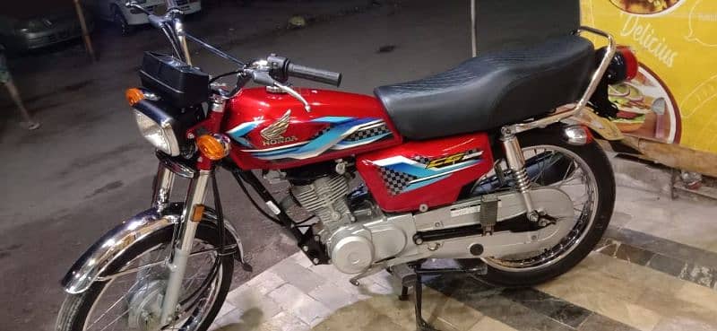 HONDA CG 125CC RED 2024 10