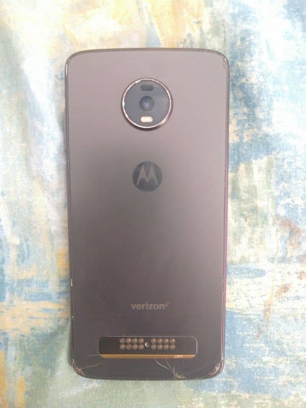 MOTO Z4 UP FOR SALE 1