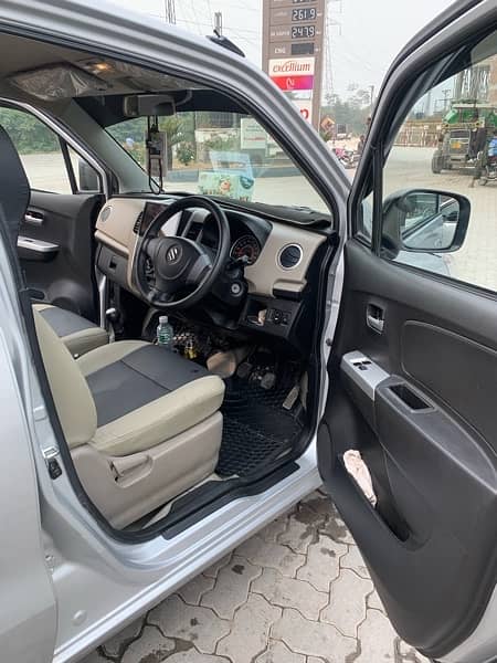 Suzuki Wagon R 2019 3