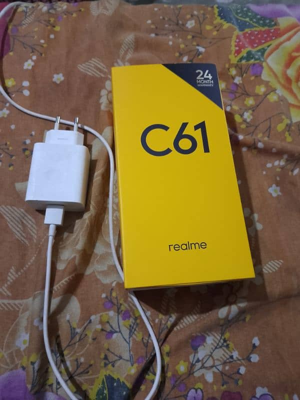 Realme c61 6/128 5