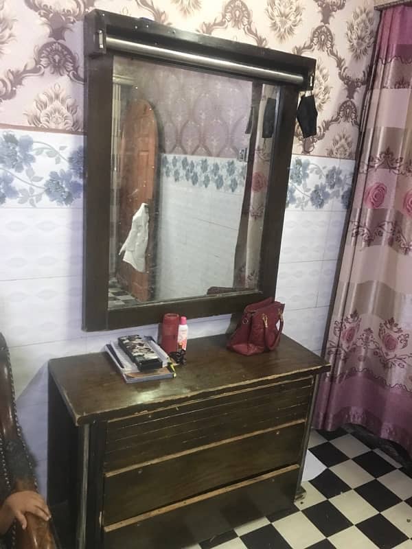 dressing table 1