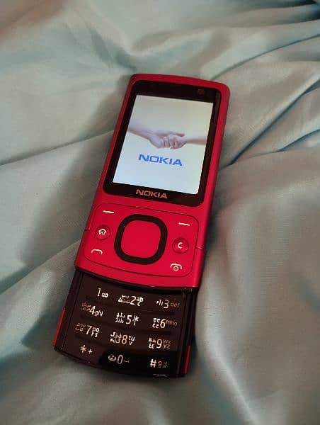 Nokia 6700s 3