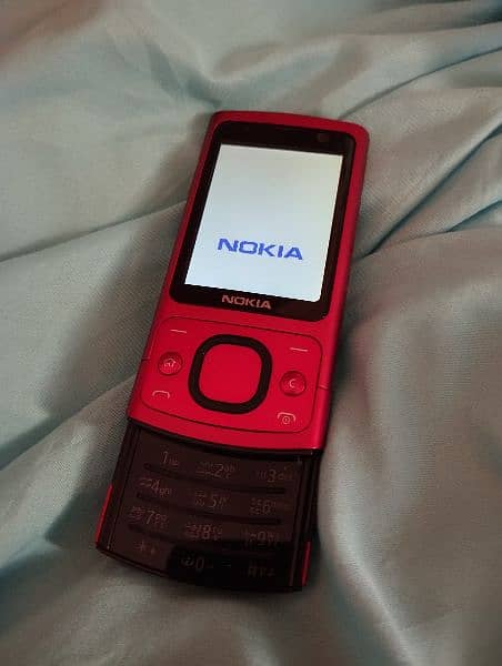 Nokia 6700s 5