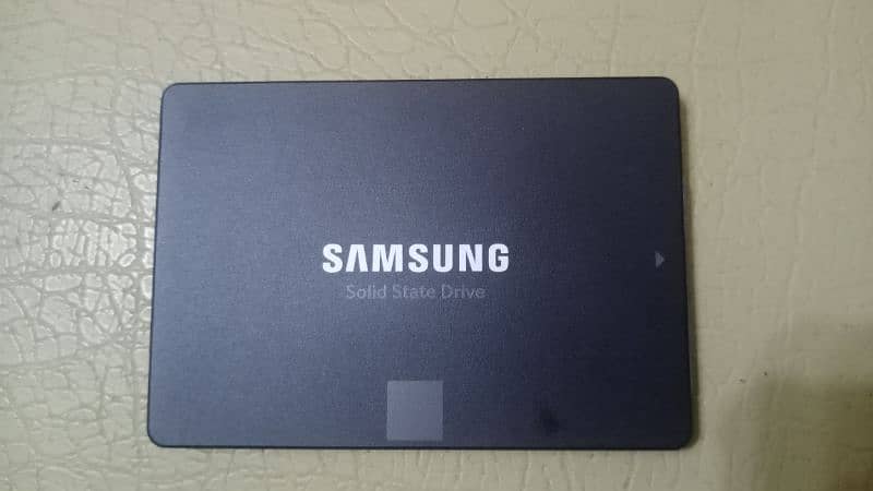 Samsung evo 870 250 GB 0