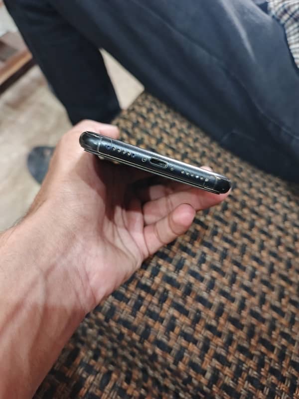 iPhone XR jv 64GB 5