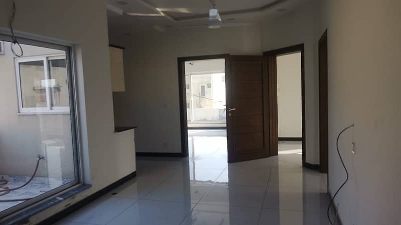 10 Marla House For Sale In Paragon City Lahore 12