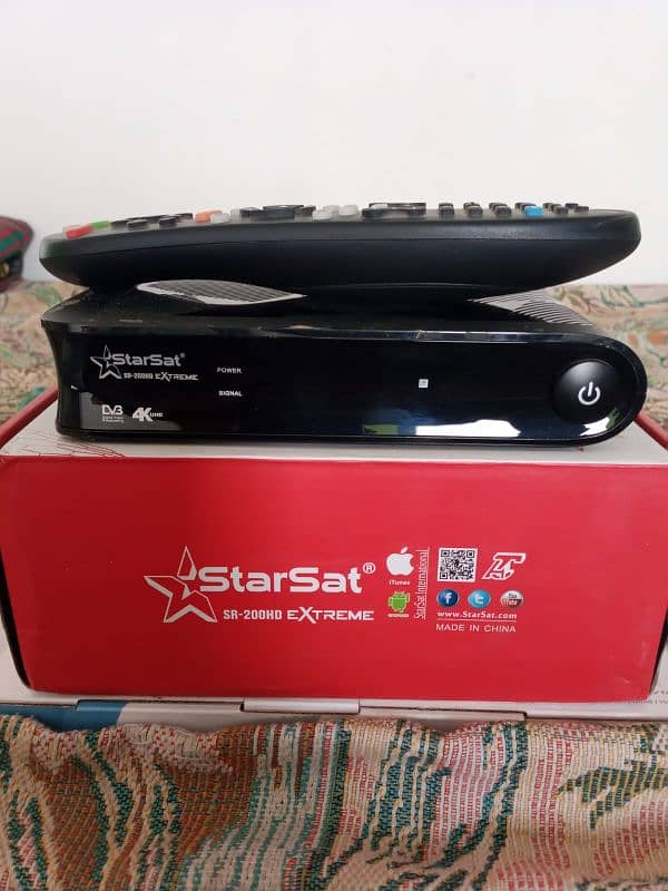 StarSat Extreme 200 HD 4K Ultra HD Receiver 3