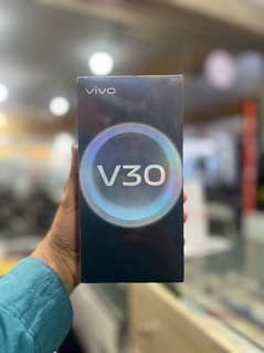 v30 12gb/256gb green box pack