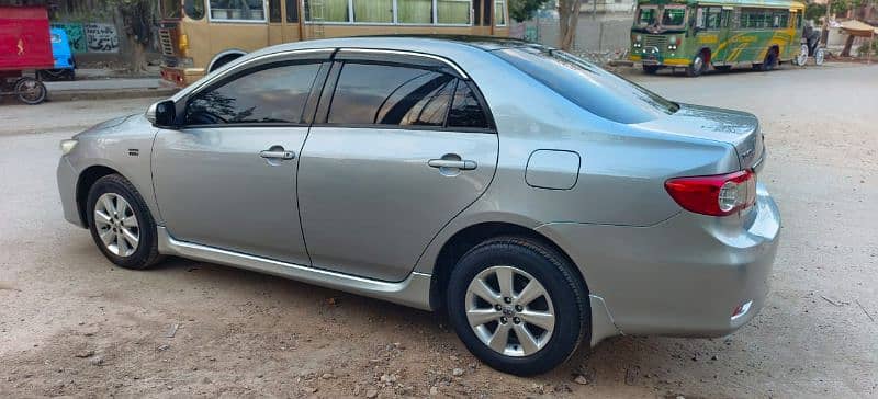 Toyota Corolla GLI 1.6 automatic 2013 15