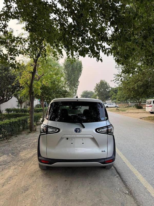 Toyota Sienta 2019 9