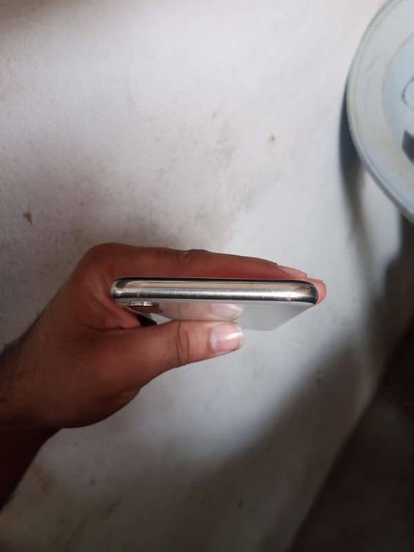 iphone x 64 gb PTA 4