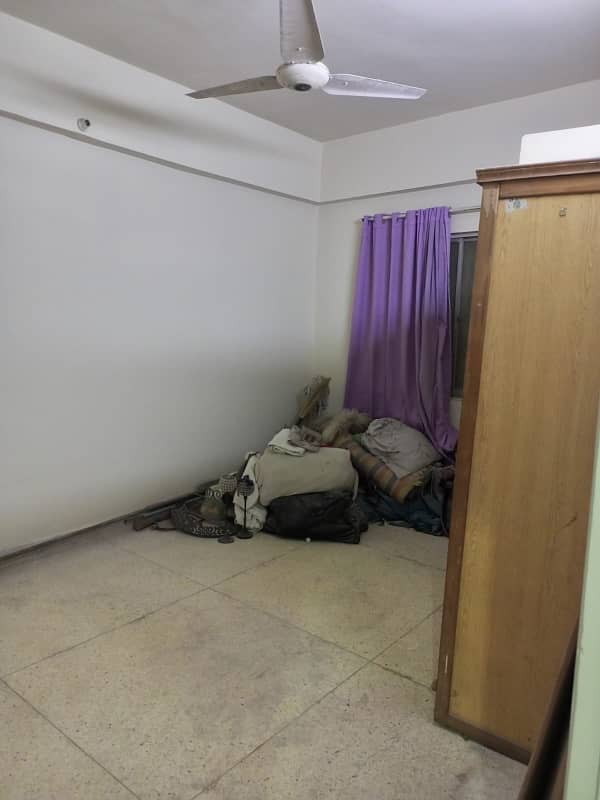 2 BED DD FLAT FOR SALE IN GULSHAN-E-IQBAL 13 D/2 1