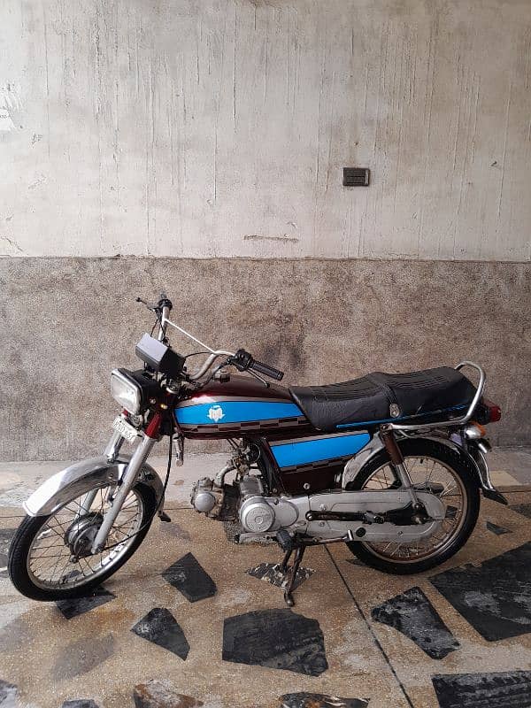 HONDA CD 70 2