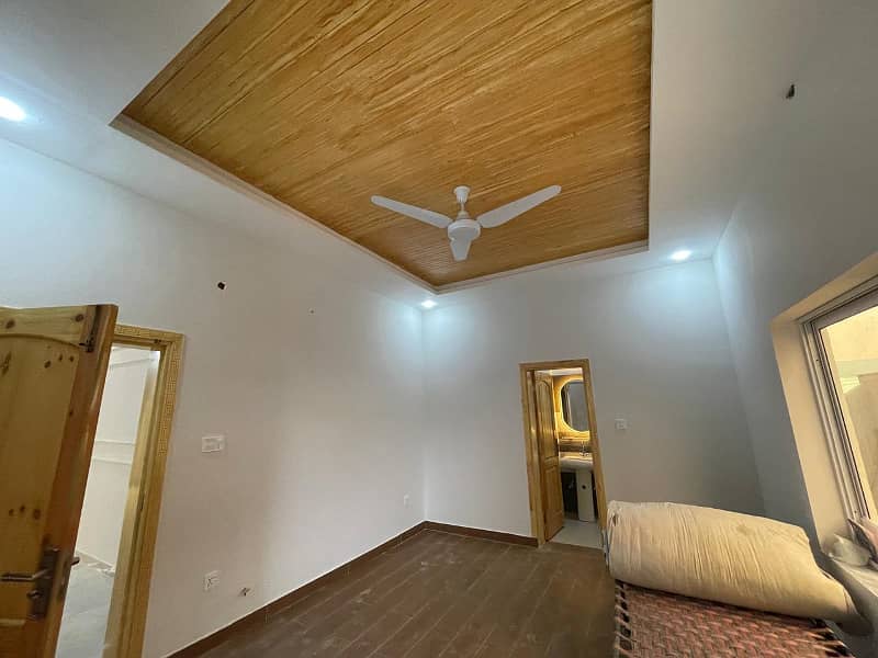 Double story house for sale location Habibullah Colony 4