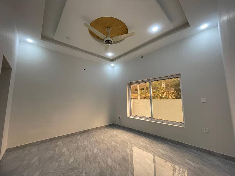 Double story house for sale location Habibullah Colony 10