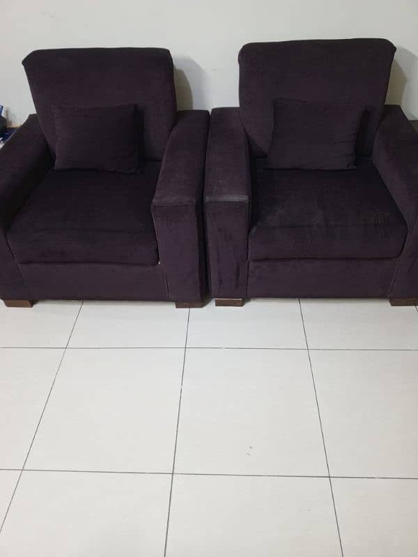 Dark brown sofa set. 0