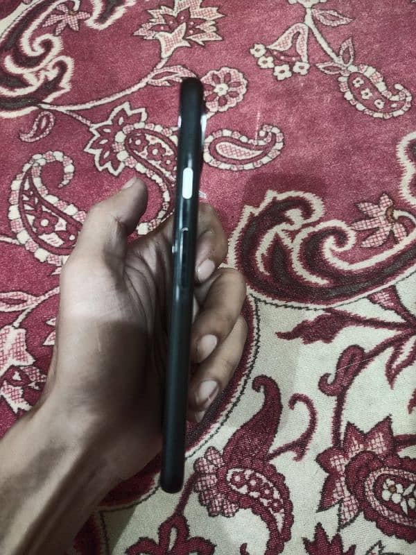 I am selling google pixel 4 3