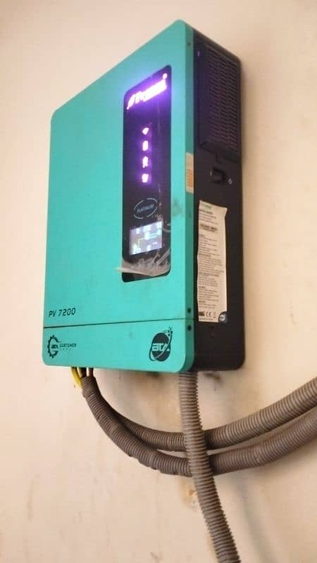 pv7200 in good condition/ inverter 1