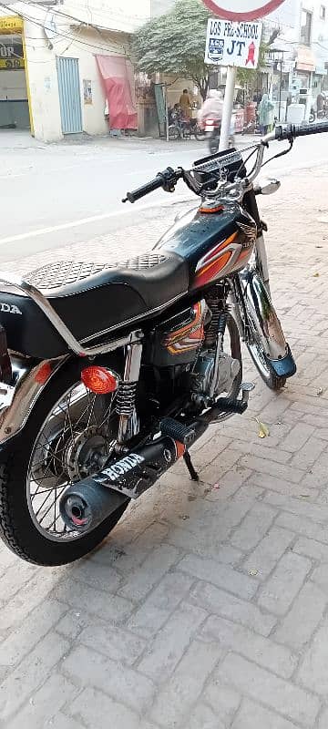 HONDA CG125 IN WONDERFUL CONDITION 3