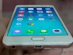 OPPO f1s Mobail 4/64 used but newly condition