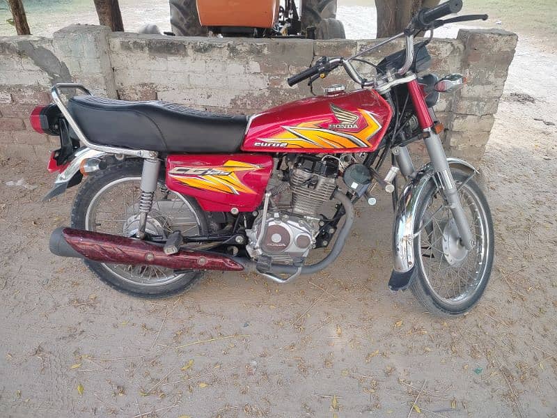 Honda CG125 in lush condition 1