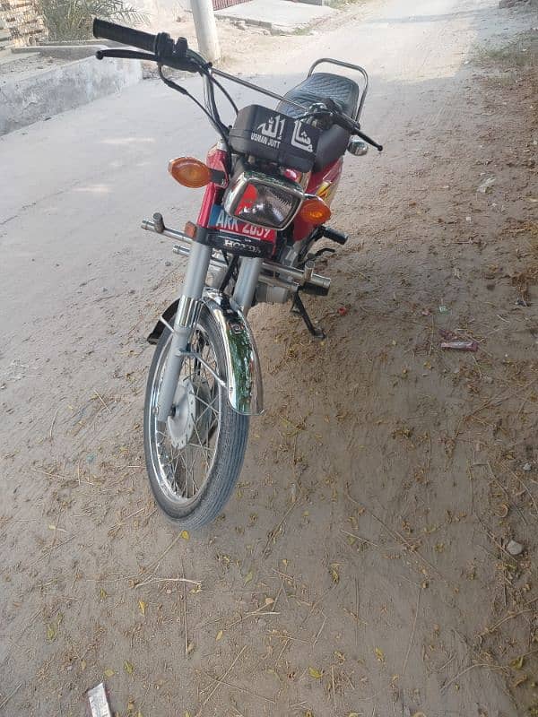 Honda CG125 in lush condition 4