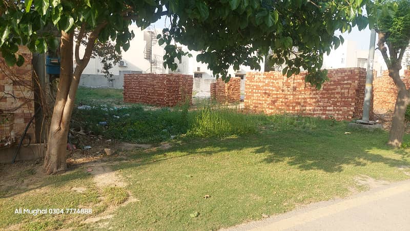 1 Kanal Plot At 70 Feet Road Near Park Next To Corner For Sale W Block Dha Phase 8 Lahore 3