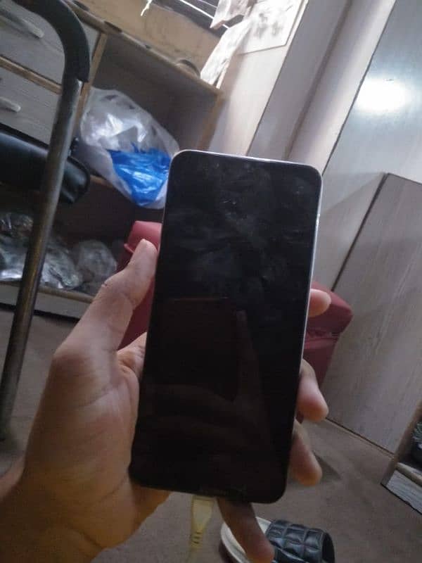 oppo a15s glass brake 4 64 or koi fald ni full finel 13000 5