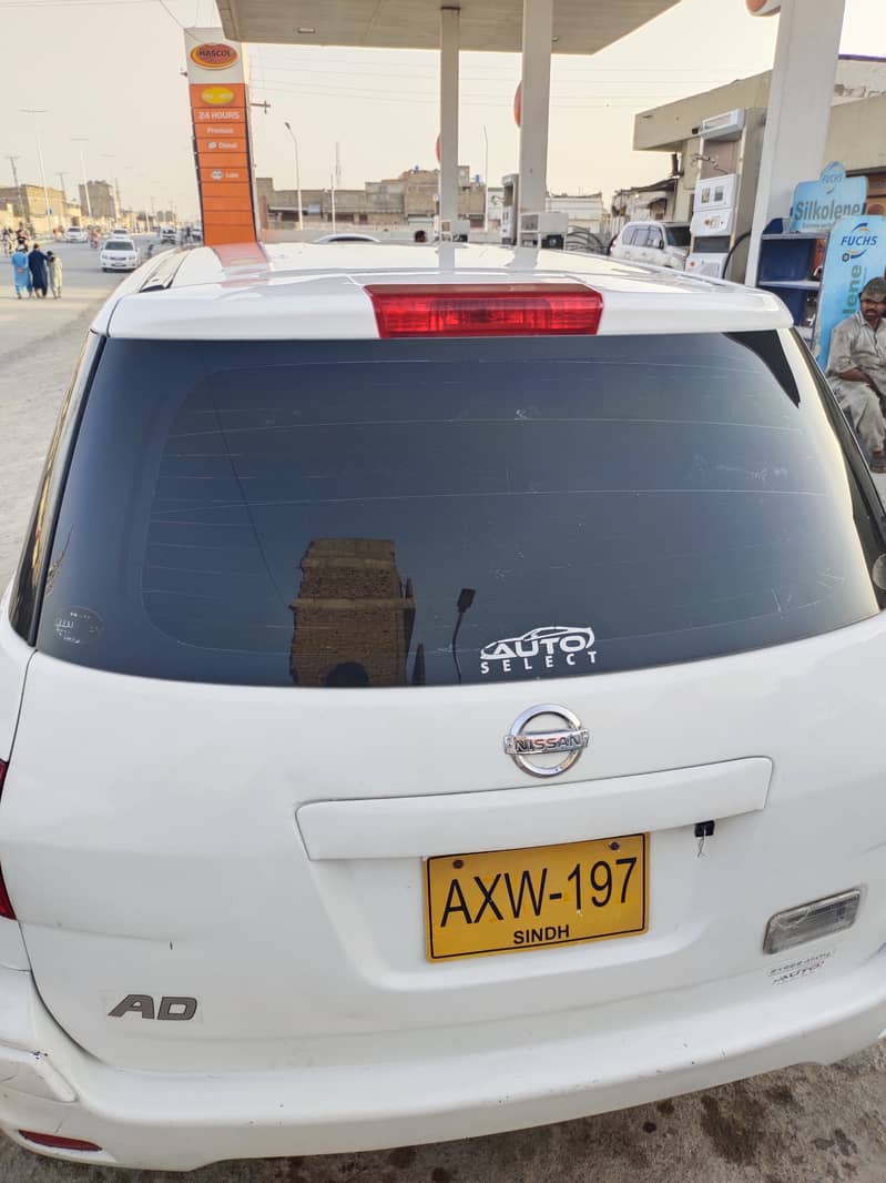 Nissan Ad 2007 model 2012 karachi regesterd 1