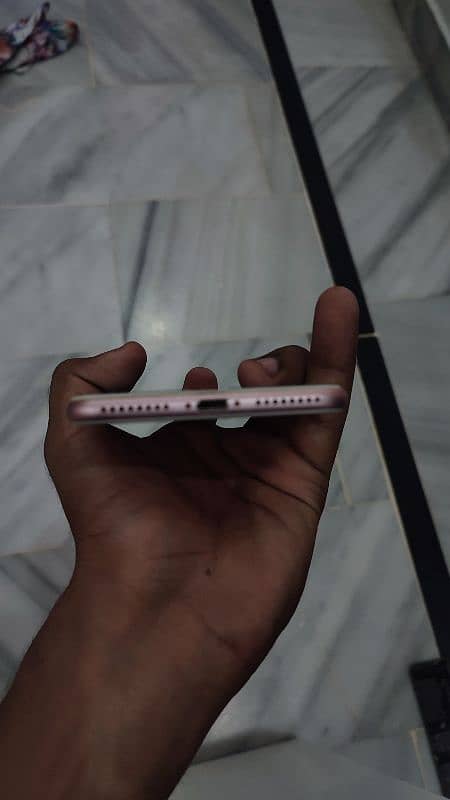 I phone 7 plus pta approved 2