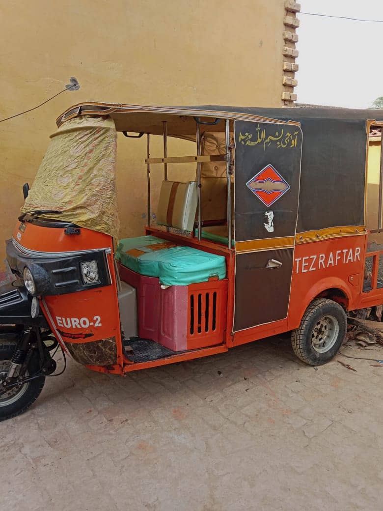 Tez Raftar Auto rickshaw self start 0