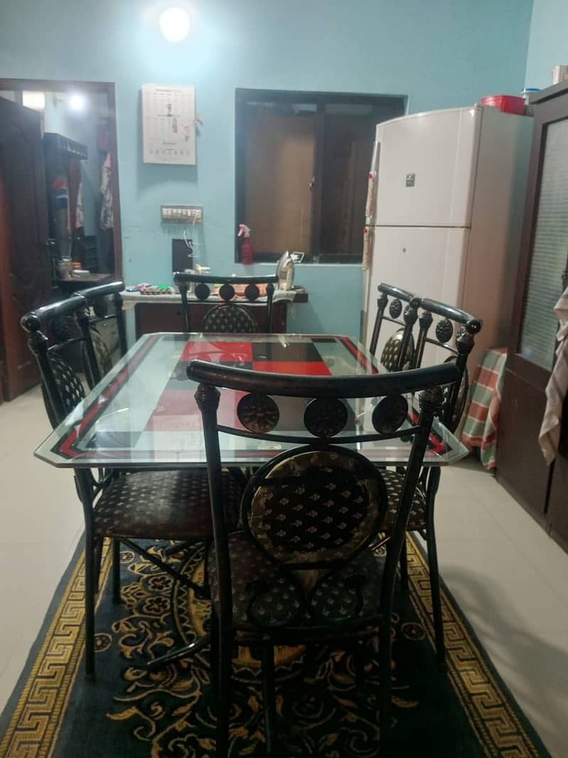 Dining table with 6 chairs 2