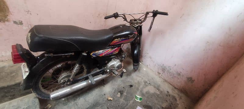 assalamualaikum i am selling my super star 1