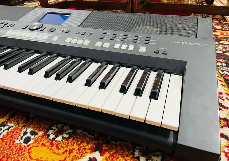 Yamaha S650 Professional Piano 3