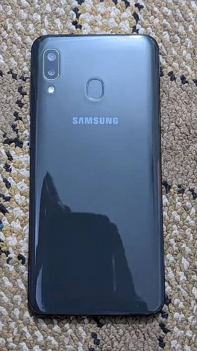 Samsung galaxy A20E 0