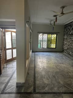 5 Marla Independant first floor portion with car parking facility 0