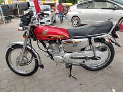 Honda CG 125s Total Genuine. Urgent Sale. Price is Final