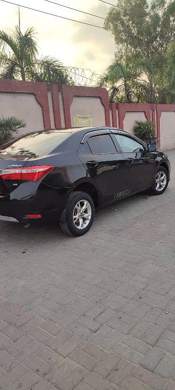 Toyota Corolla GLI 2016 ( Home use car in geniune condition ) 4