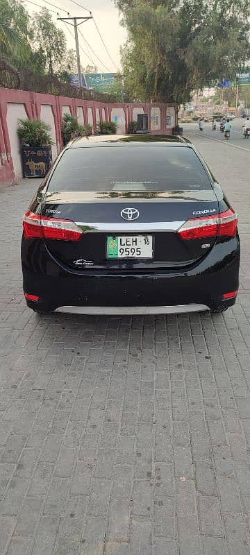 Toyota Corolla GLI 2016 ( Home use car in geniune condition ) 6