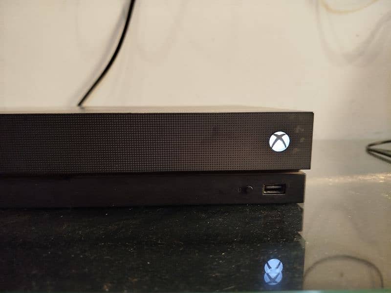 Xbox one X project Scorpio edition (see description) 4