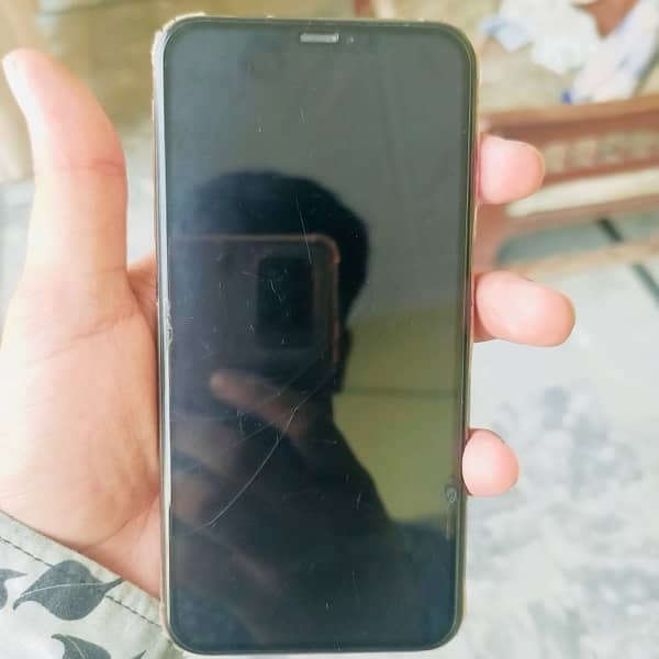 I PHONE XSMAX NON PTA 64gb GOLD COLOUR 2