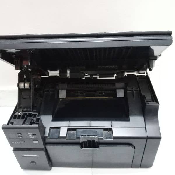 LaserJet M1132 MFP 2