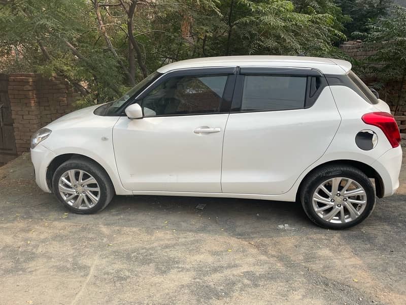 Suzuki Swift 2023 4