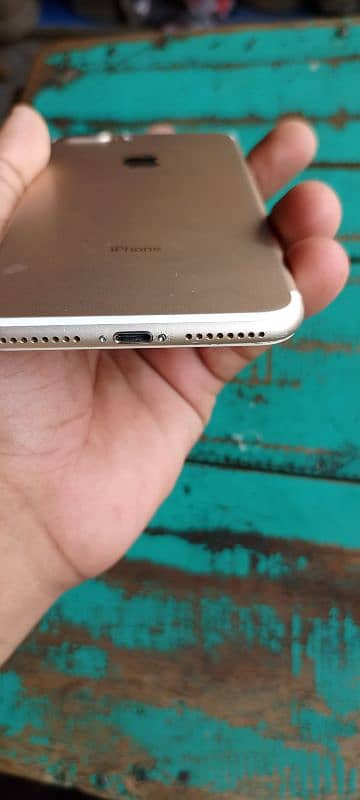 I phone 7 plus PTA  256 GB 5