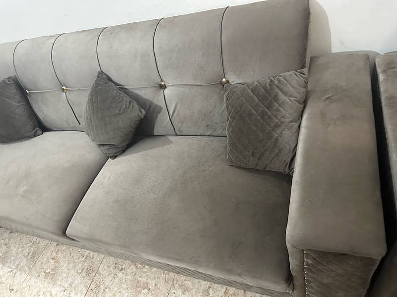 sofa set in a new condition 5